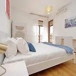 Ych-appartamento Luminoso A San Pietro Apartmán